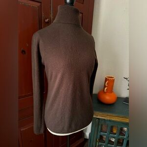 ZARA Large Brown Turtleneck Sweater